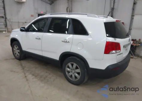 2011 Kia Sorento Lx z USA, uszkodzony, nr VIN 5XYKT3A17BG170717